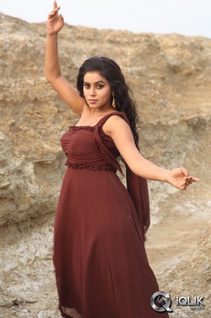 Poorna